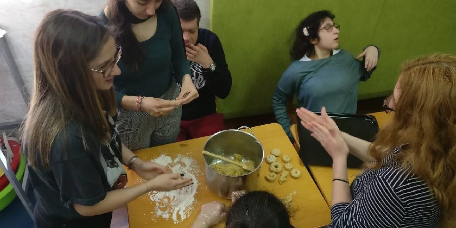 πασχαλινά κουλουράκια