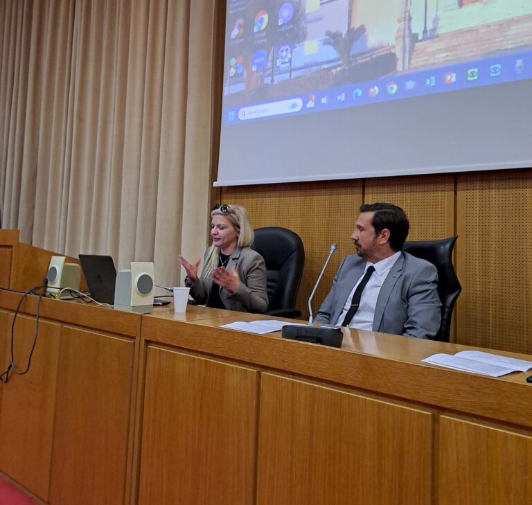 Στιγμιότυπο από τη συμμετοχή της Αμυμώνης σε επιστημονική ημερίδα με θέμα "Παιδιά και ενήλικες με αναπηρίες και/ή ειδικές εκπαιδευτικές ανάγκες: Ο λόγος στους γονείς"